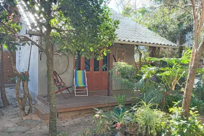 Image de Stay in a chalet on shared land, suited to the beach environment.