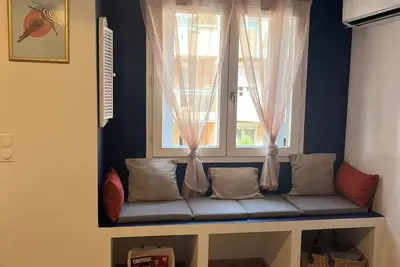 Image de T2 350 M de la plage coeur du village