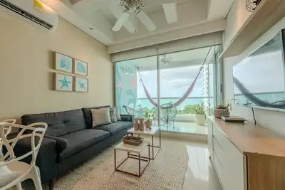 Image de Rooftop Pool & Ocean Breeze 2br + 2bath