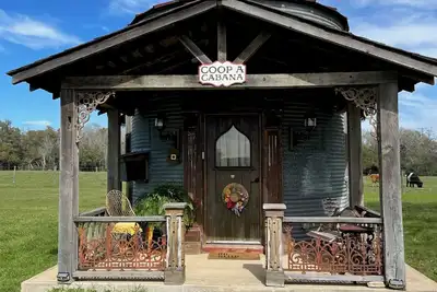 Image de 8 Minutes from Round Top! Your Silo-Bration Destination\nCOOP-A-Cabana Silo #3