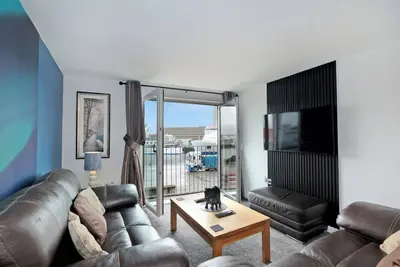 Image de Luxury 2 Bedroom Harbour Apartment With Panoramic Ship Views