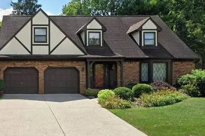 Image de Spacious 4-bedroom house with WiFi, in Worthington Hills