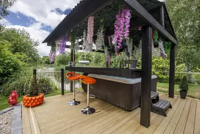 Image de Mulberry Lodge - sleeps 4 guests  in 2 bedrooms