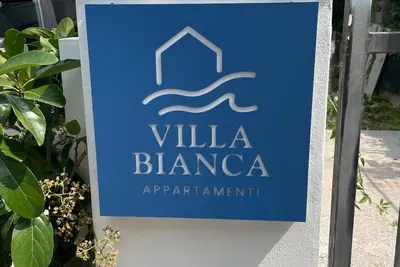 Image de Villa Bianca apartments in Rimini a stone's throw from the sea
