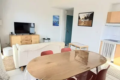 Image de Appartement idéal pour les familles proche de la mer