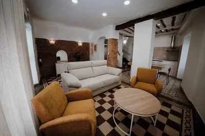 Image de Welcome to \"La Casa Real\". a fully restored house from 1952