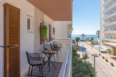 Image de Superbe maison de 2 chambres à Son.