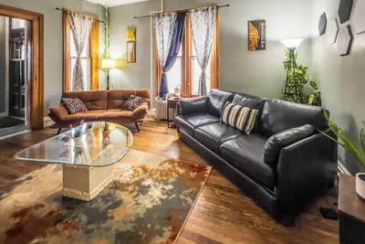 Image de Walk to Trinity Hartford 2br Gem Barry Square