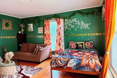 Image de Enchanting 3br Near Downtown Hartford Cozy & Modern with Parking