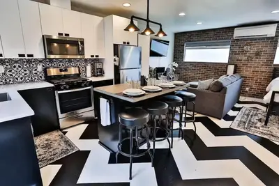 Image de Modern Studio in Terrific Portland with Ac, WiFi