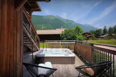 Image de Chalet Plume - Séjour toutes saisons avec jacuzzi et jardin - Ovo Network