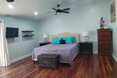 Image de Paradise Found 3 bed 3 bath home with a pool @ Palmetto Bay