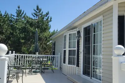 Image de Rosebud Cottage perfectly located in Northern Michigan.