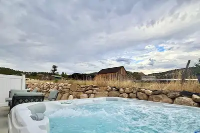 Image de Entire Duplex near Zion with 2 hot tubs, sleeps 9