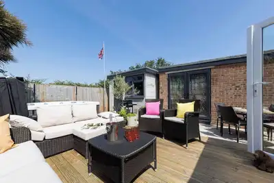 Image de Coastal Retreat with Hot Tub, Walk to Beach