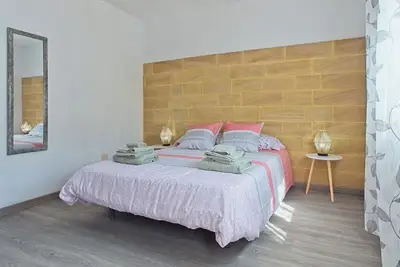 Image de Appartement 'Leopoldo Ii' avec vue sur la montagne, piscine extérieure et Wi-Fi