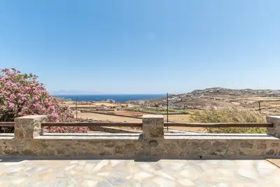 Image de Maison de campagne 'Anastasias Studios' avec vue sur la mer, Wi-Fi et climatisation