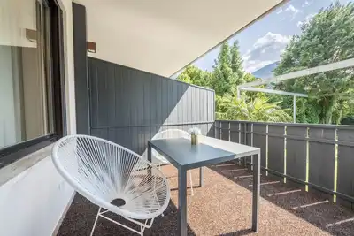 Image de Appartement 'Goldfinger Individual New' avec piscine partagée, Wi-Fi et climatisation