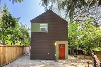 Image de Modern 2025 Retreat with Triple Ac in Quiet Area