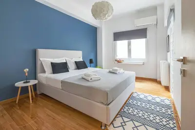 Image de Spacious & bright 2br apt in hip Pangrati, Athens