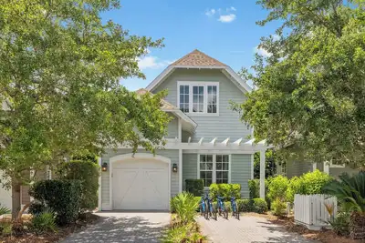 Image de Watersound West Beach pet-friendly home w/bunk nook+ patio, perfect for families