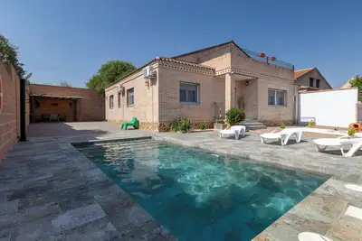 Image de Maison de vacances 'El Balcón A Toledo' avec piscine privée, Wi-Fi et climatisation