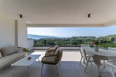 Image de Casagrande / Three-Bedroom with Sea View