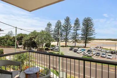 Image de Island View Unit 3 Bulcock Beach Qld