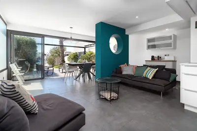 Image de Villa à Le Grau du Roi avec Vue sur Mer