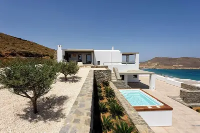 Image de Rising Moon sea view villa near the beach!