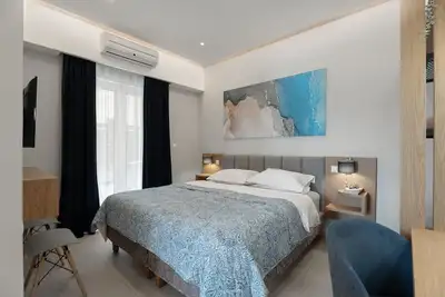 Image de 3 -Double Apartments Ground Floor Garden View