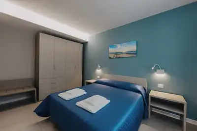 Modern apartment with pool a few steps from Lake Garda