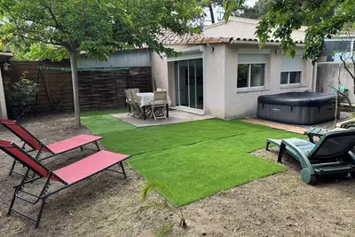 Image de Maisonnette avec jardin sans vis à vis au bord de mer à 50m de la plage