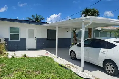 Image de Waterside Serenity