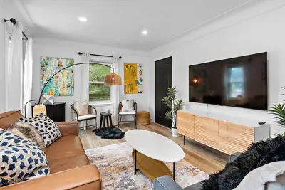 Image de Monthly Stay: 3br Home w/ Office, Golf Views, King Beds, Full Kitchen, Fast Wifi