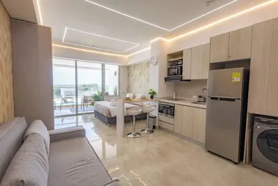Image de Brand New - Modern Suite Near Beach & Old Town