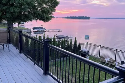 New Lakefront, Dock & Kayaks, Fire Pit by Casino