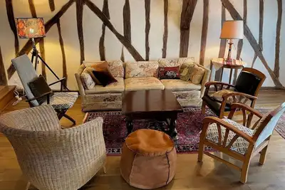 Image de Spacieuse maison ancienne pour 10, cour et jardin clos. Centre ville d'Auxerre