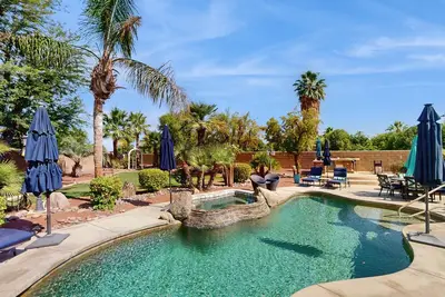 Image de Your Ultimate Indio Escape — Pool, Game Room, Pool Spa, Views & Good Times Await