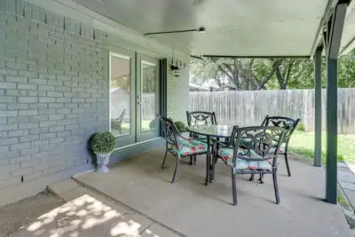 Image de Walk to Dtwn: Family Home w/ Patio in Burleson