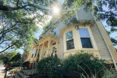Image de Spacious 4br 2ba – Walk to Brown, Whole Foods, & Wayland Square