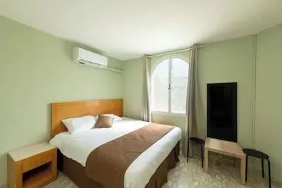 Image de Double Room - 12 min walking distance from beach and mall