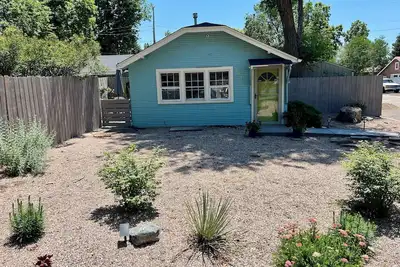 Image de Charming 2-bedroom cottage in Loveland near Lake Loveland and downtown.