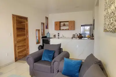 Image de Charming 2-bedroom condo with WiFi, Ac with amazing views of ocean/Crawfish Rock