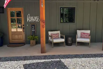 Image de New Diamond in the Rough Riverfront Retreat on the Little Missouri River