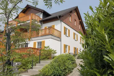 Image de Stylish holiday home in Sauerland with view. Comfort for 6 people, directly at ski area and hiking trails.