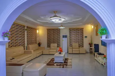 Image de Maison de luxe Digi de six chambres à Accra à East Legon