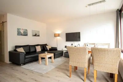 Image de Modern and quiet apartment in direct beach location with sea view