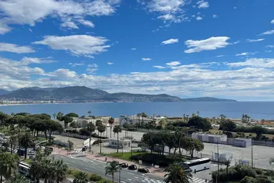 Image de Appartement vue mer Nice à 400m de la plage.