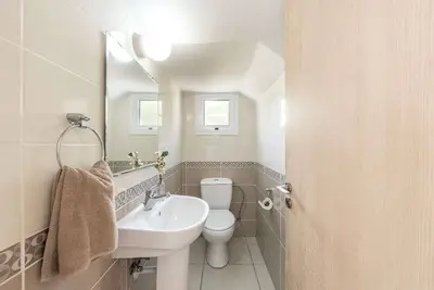 Image de Welcome to our stunning vacation rental located in the heart of Ayia Napa.